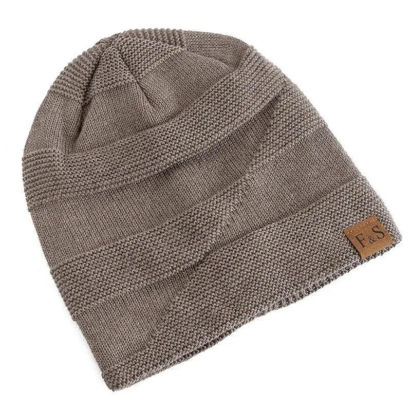 Stay Stylish & Warm with Fur-Lined Beanie Hats: Cozy Winter Fashion